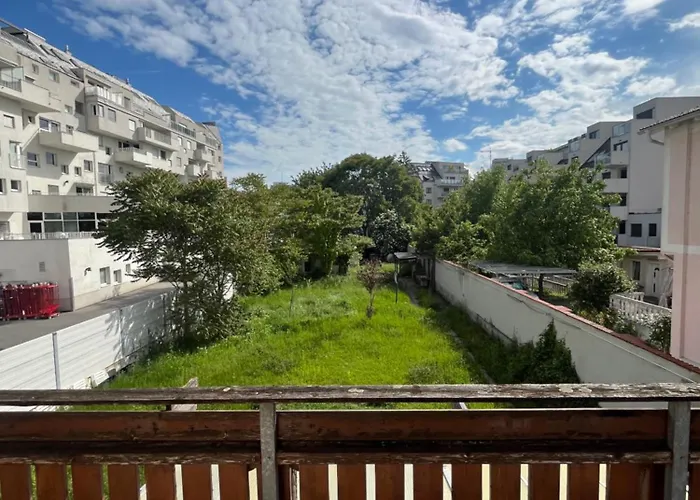 4-bedroom House & Large Garden * Bécs